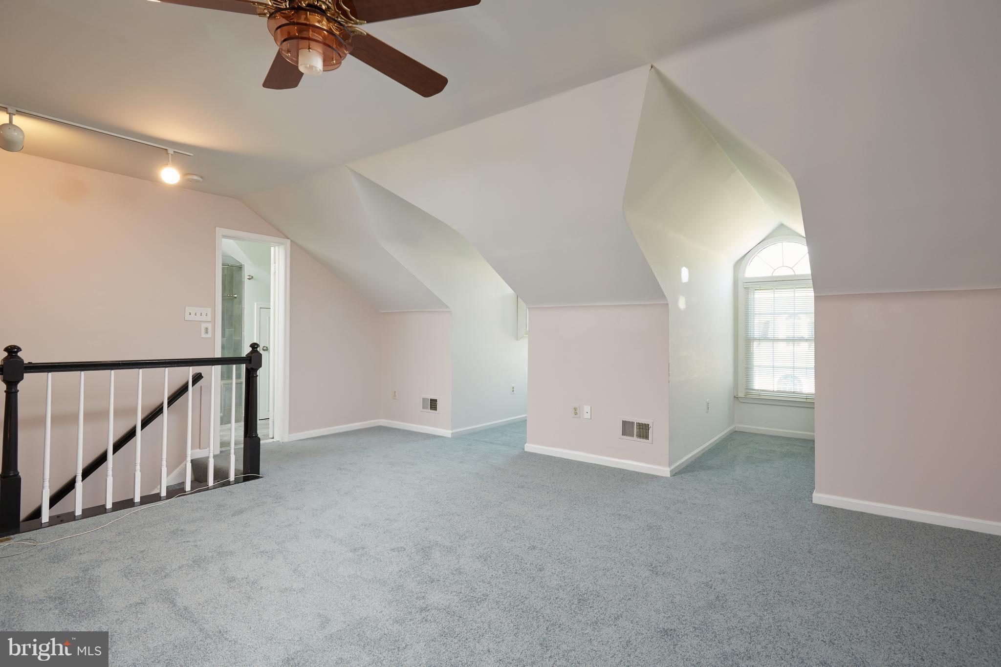 LUXBERRY COURTS - Residential