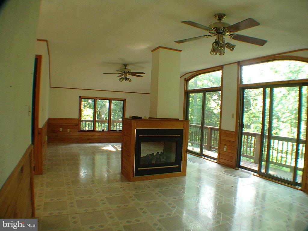 RITTERS HIDDEN VALLEY ESTATES - Residential