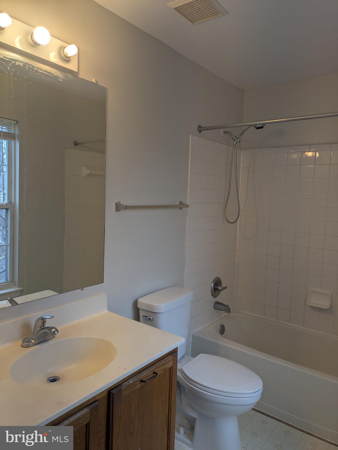 JACKSONS RIDGE CONDOS - Residential Lease