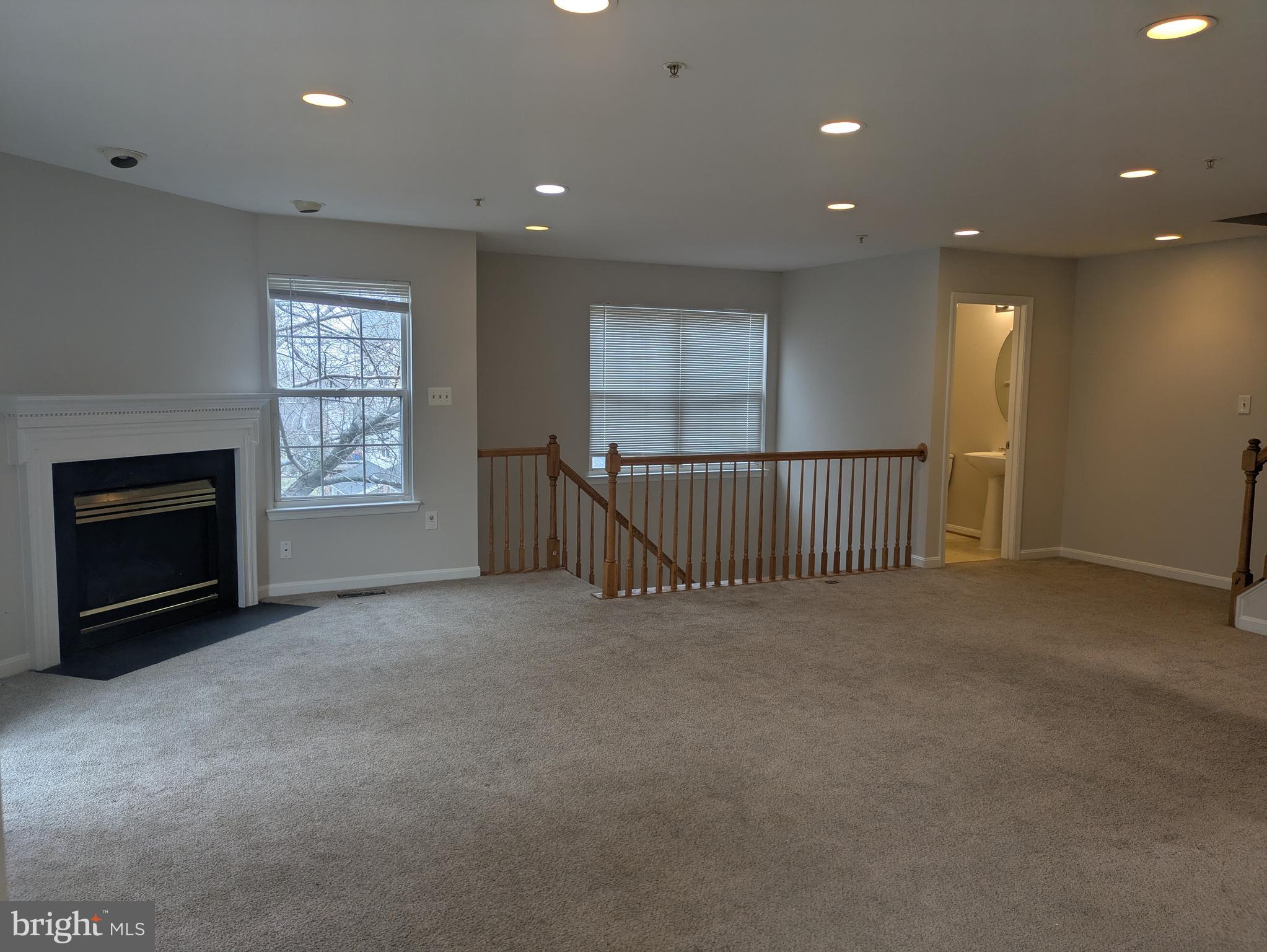 JACKSONS RIDGE CONDOS - Residential Lease