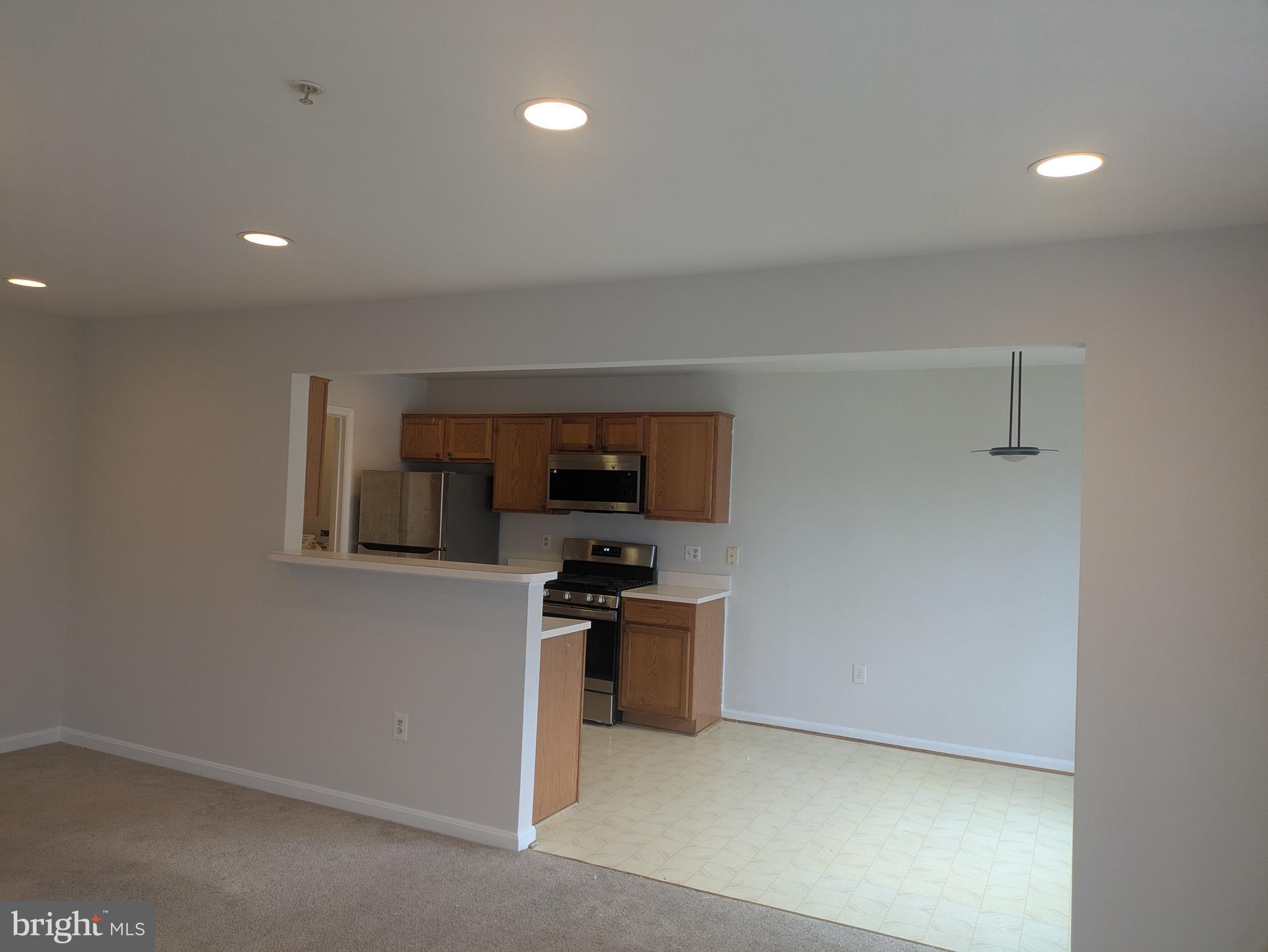 JACKSONS RIDGE CONDOS - Residential Lease