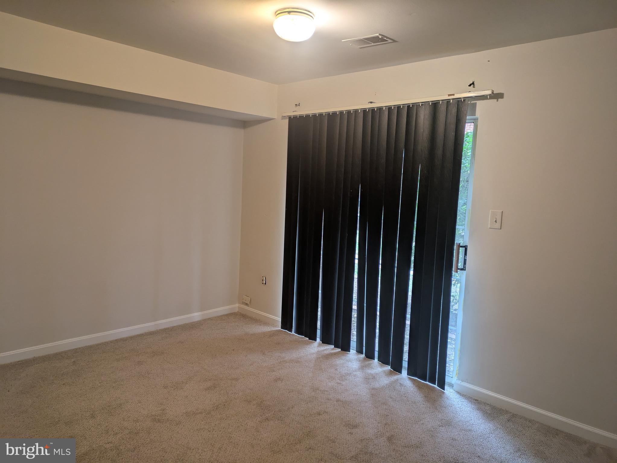 JACKSONS RIDGE CONDOS - Residential Lease