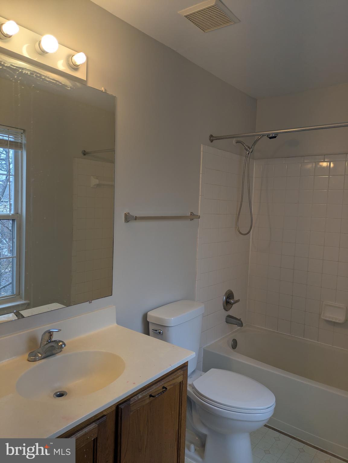 JACKSONS RIDGE CONDOS - Residential Lease