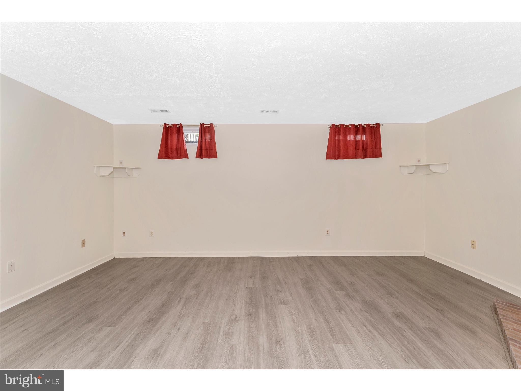 FREDERICKTOWNE VILLAGE - Residential