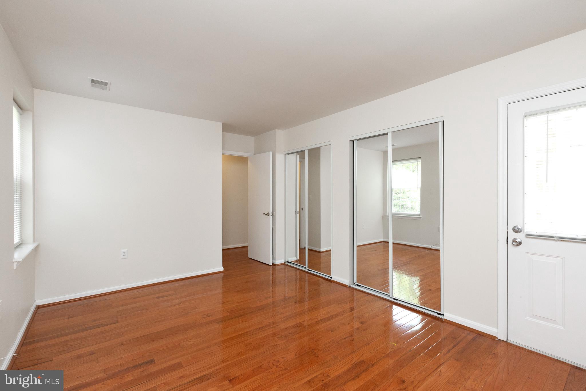 FLOWER HILL - Residential Lease