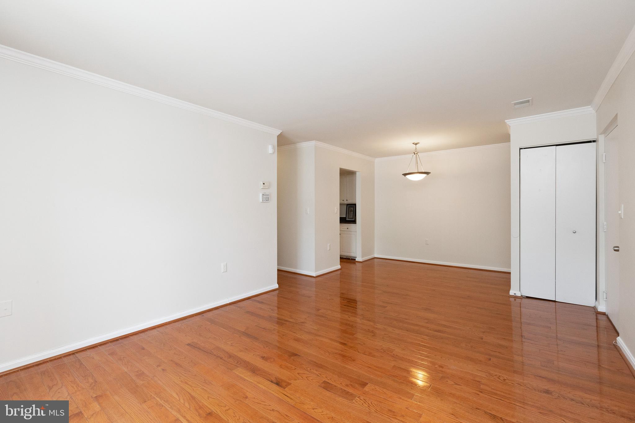 FLOWER HILL - Residential Lease