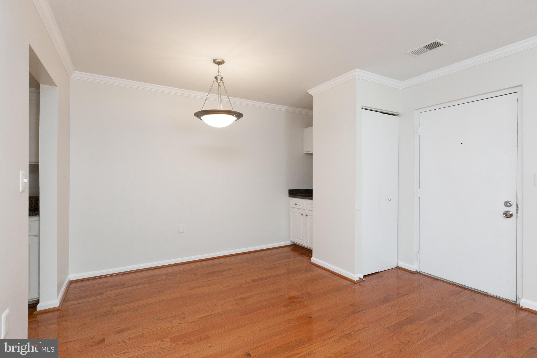 FLOWER HILL - Residential Lease