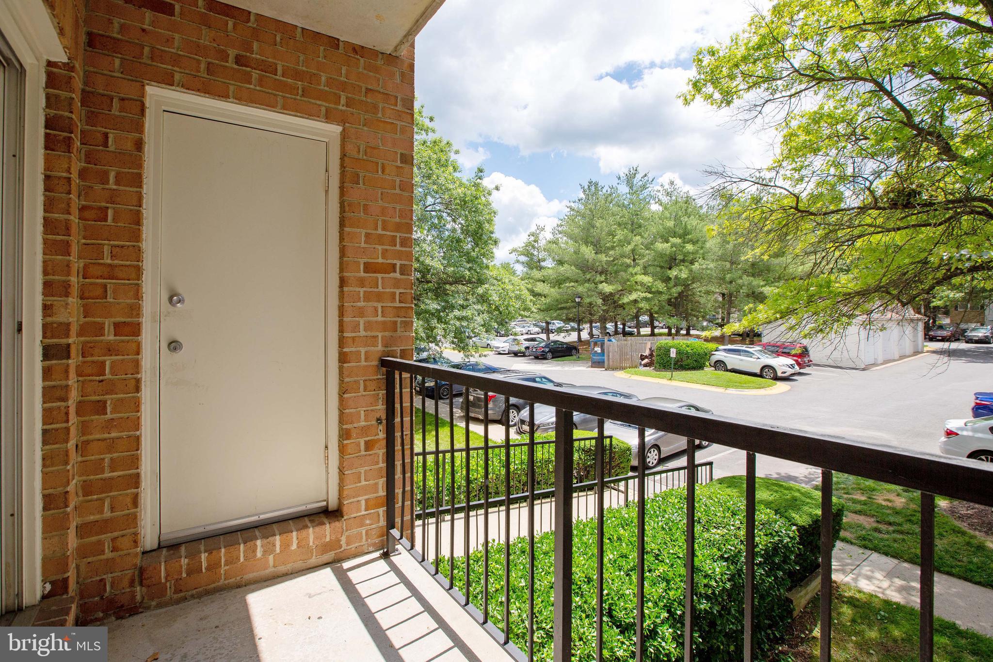 FLOWER HILL - Residential Lease