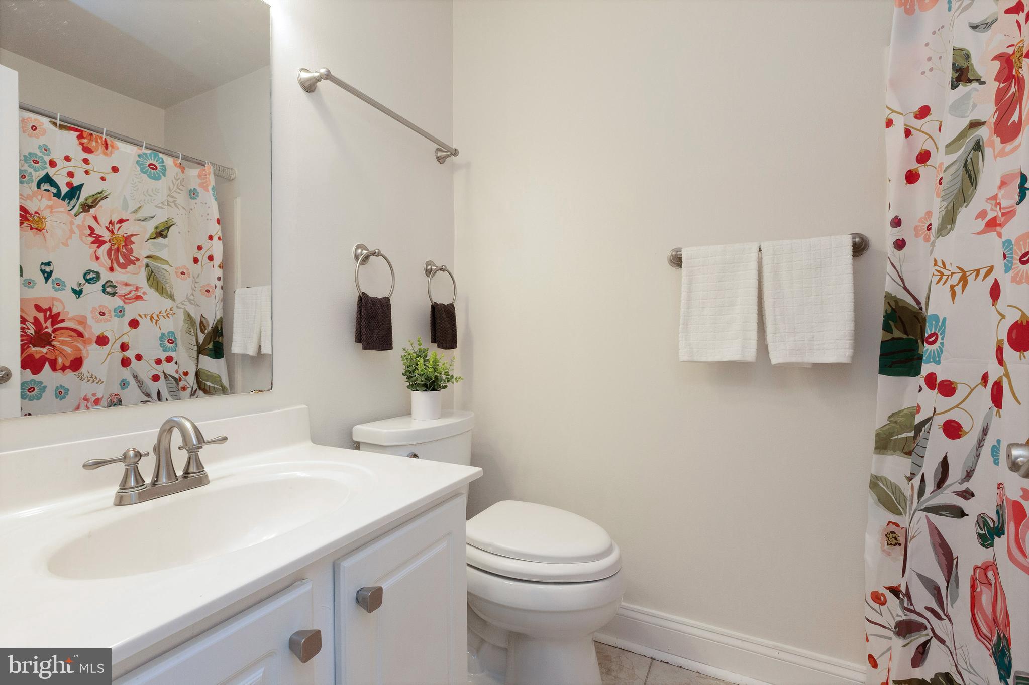 FLOWER HILL - Residential Lease