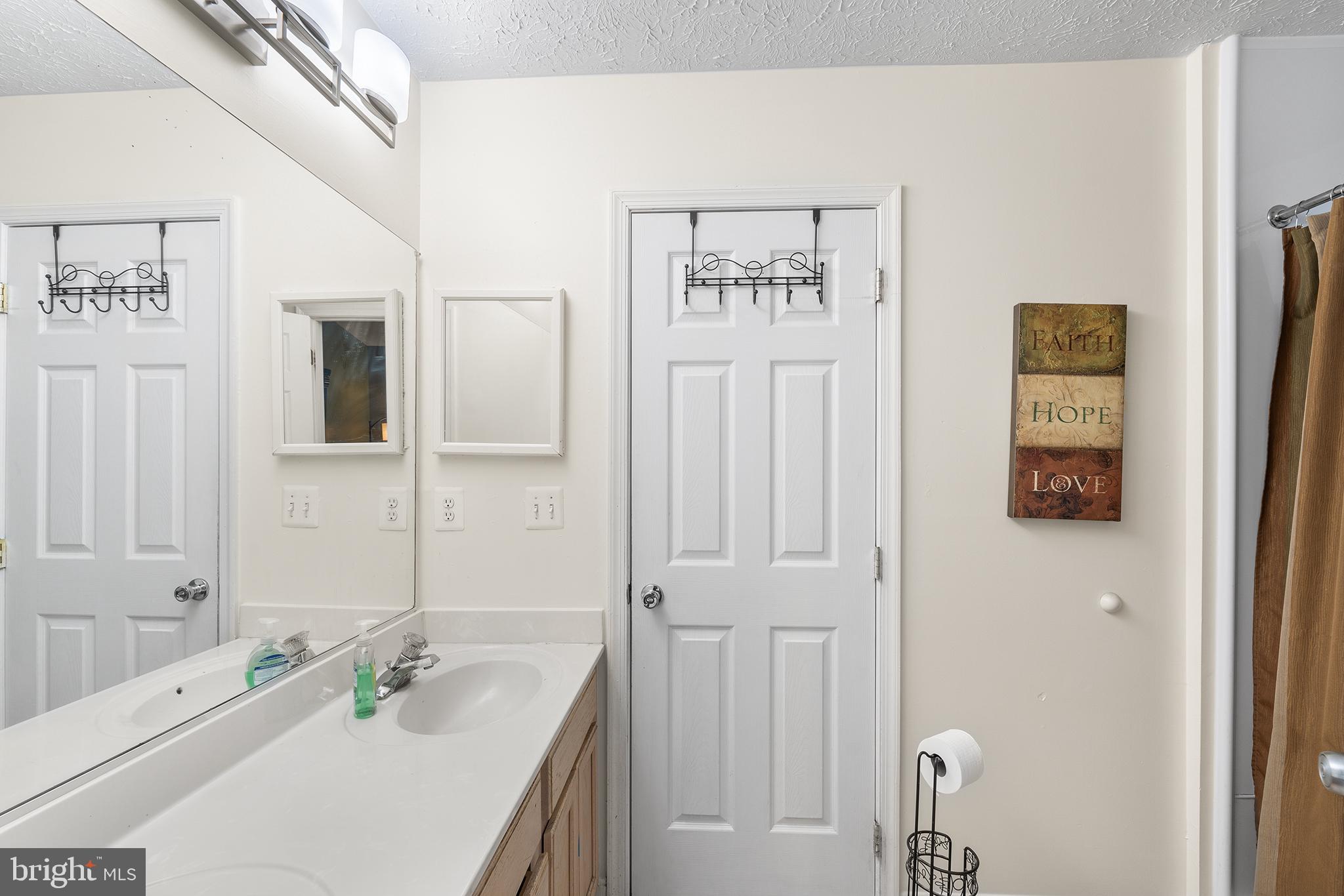 CLAYBROOKE - Residential