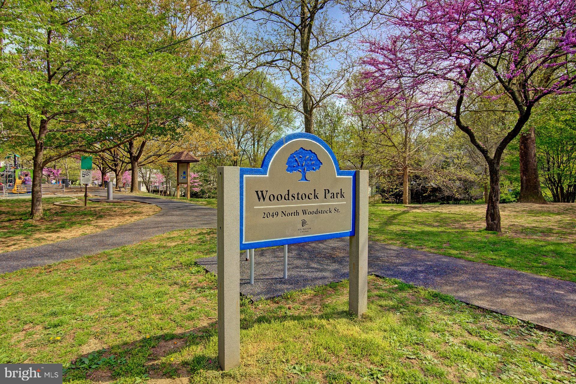 LYONHURST - Residential