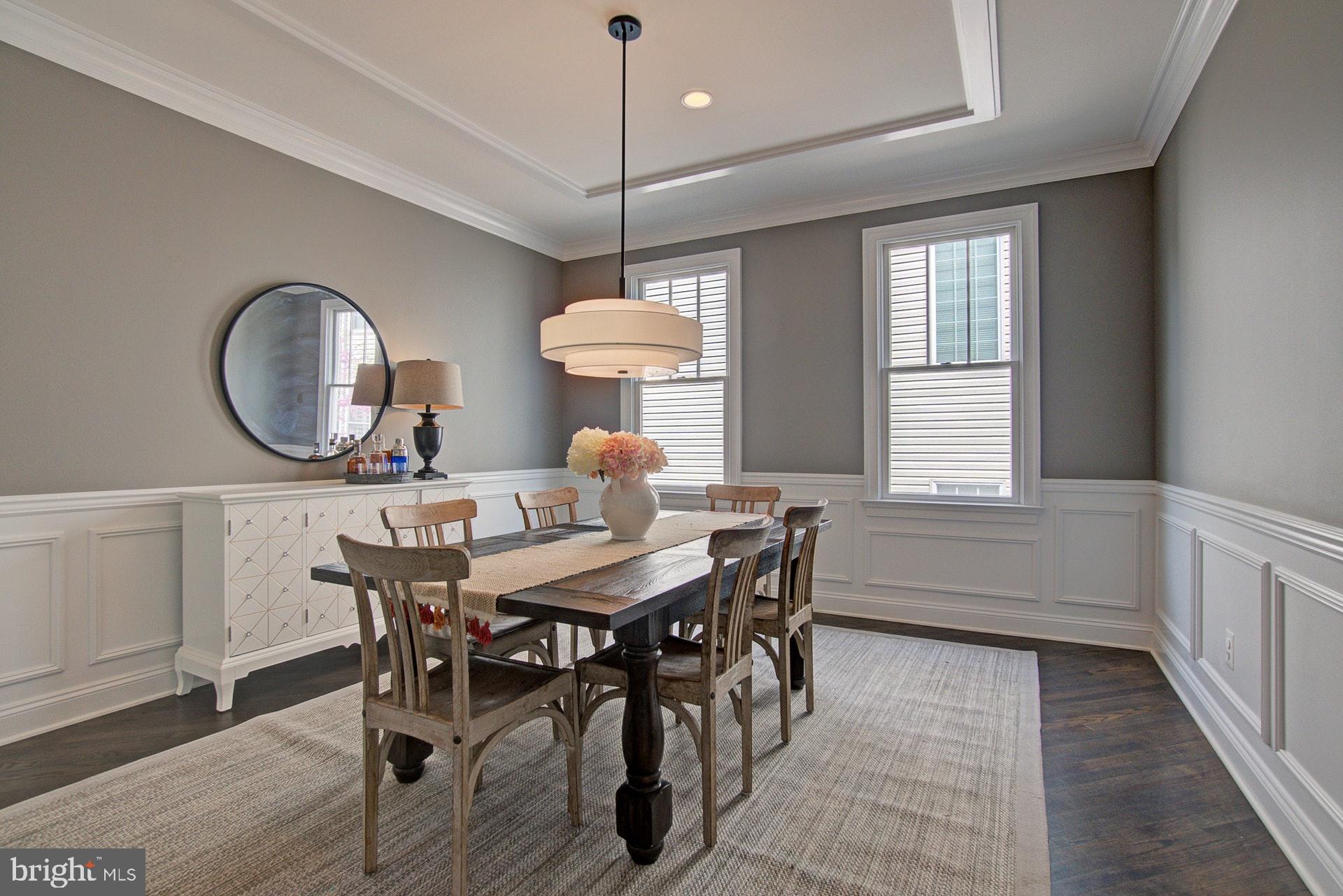 LYONHURST - Residential