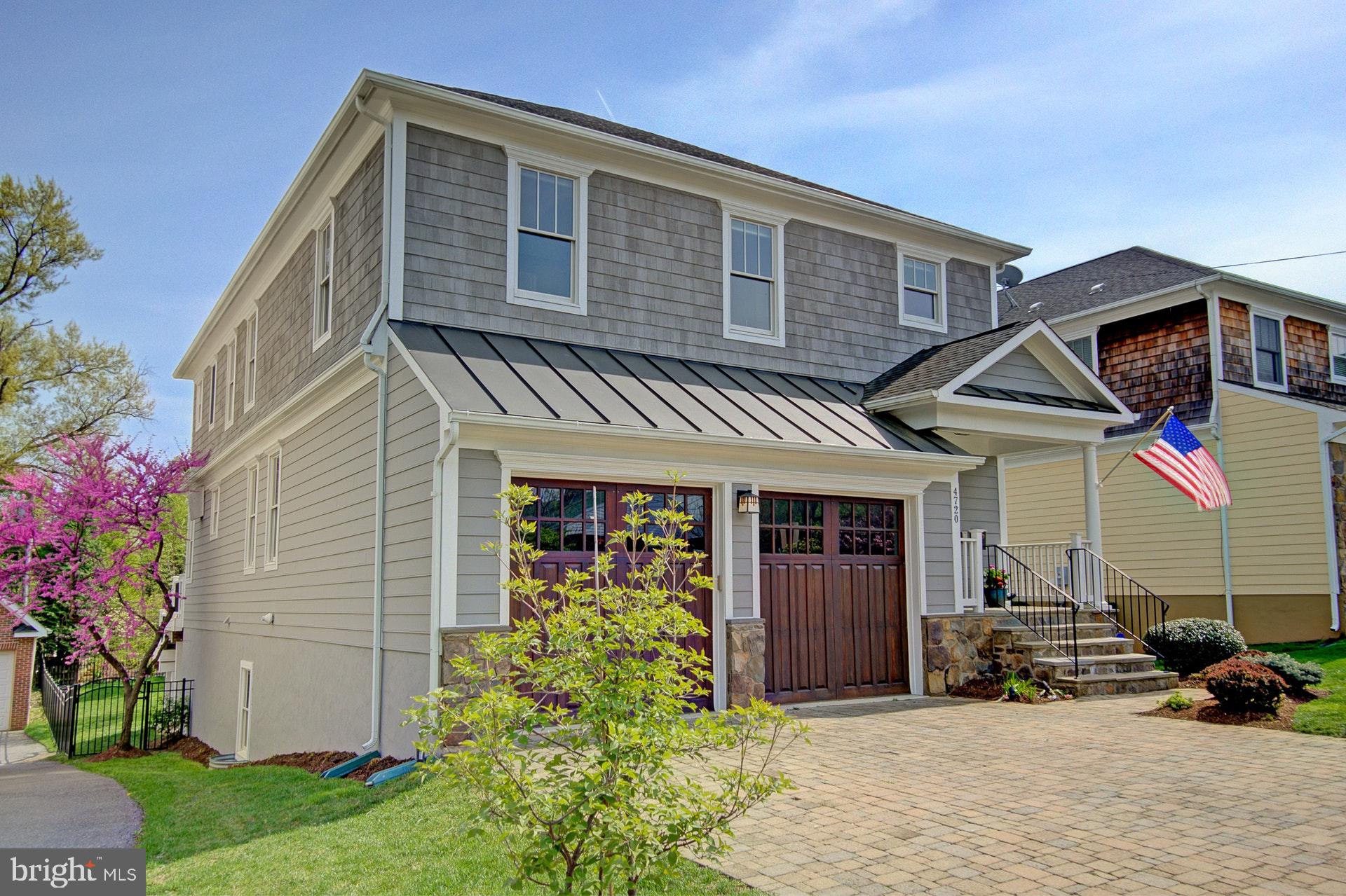 LYONHURST - Residential