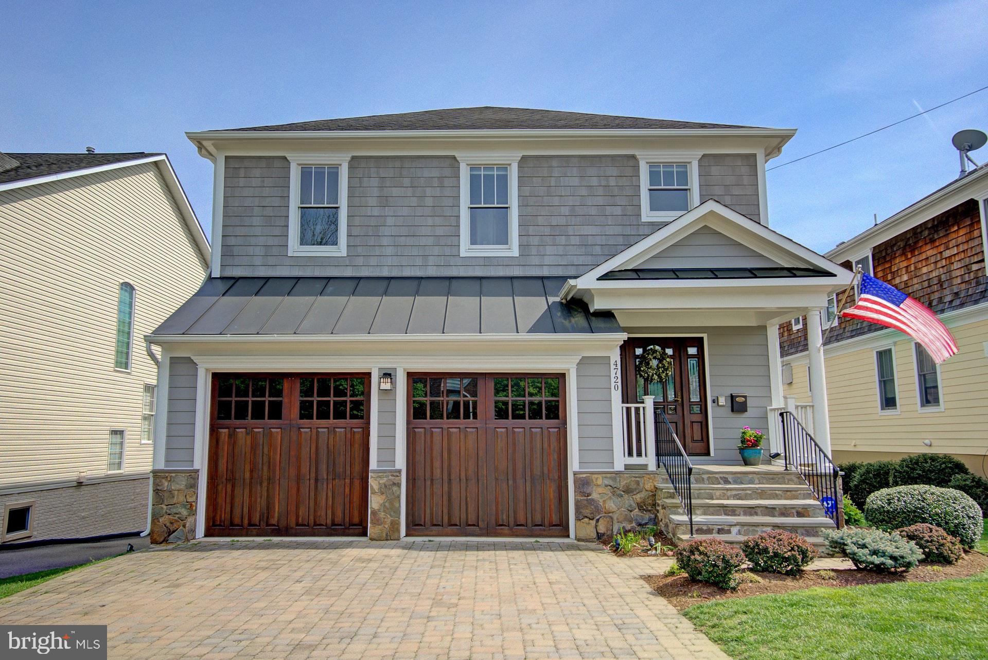 LYONHURST - Residential