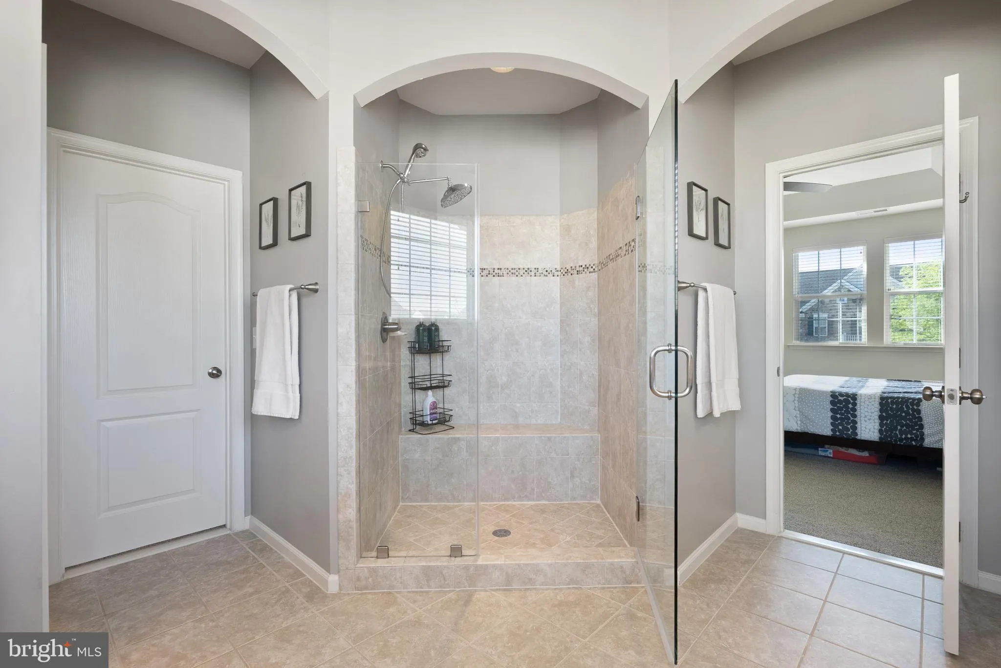 Gainesville, Virginia 20155, United States, 4 Bedrooms Bedrooms, ,5 BathroomsBathrooms,Residential,Pending,109088