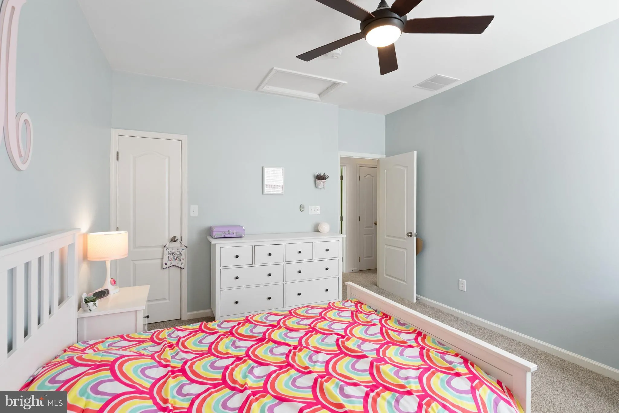 Gainesville, Virginia 20155, United States, 4 Bedrooms Bedrooms, ,5 BathroomsBathrooms,Residential,Pending,109088