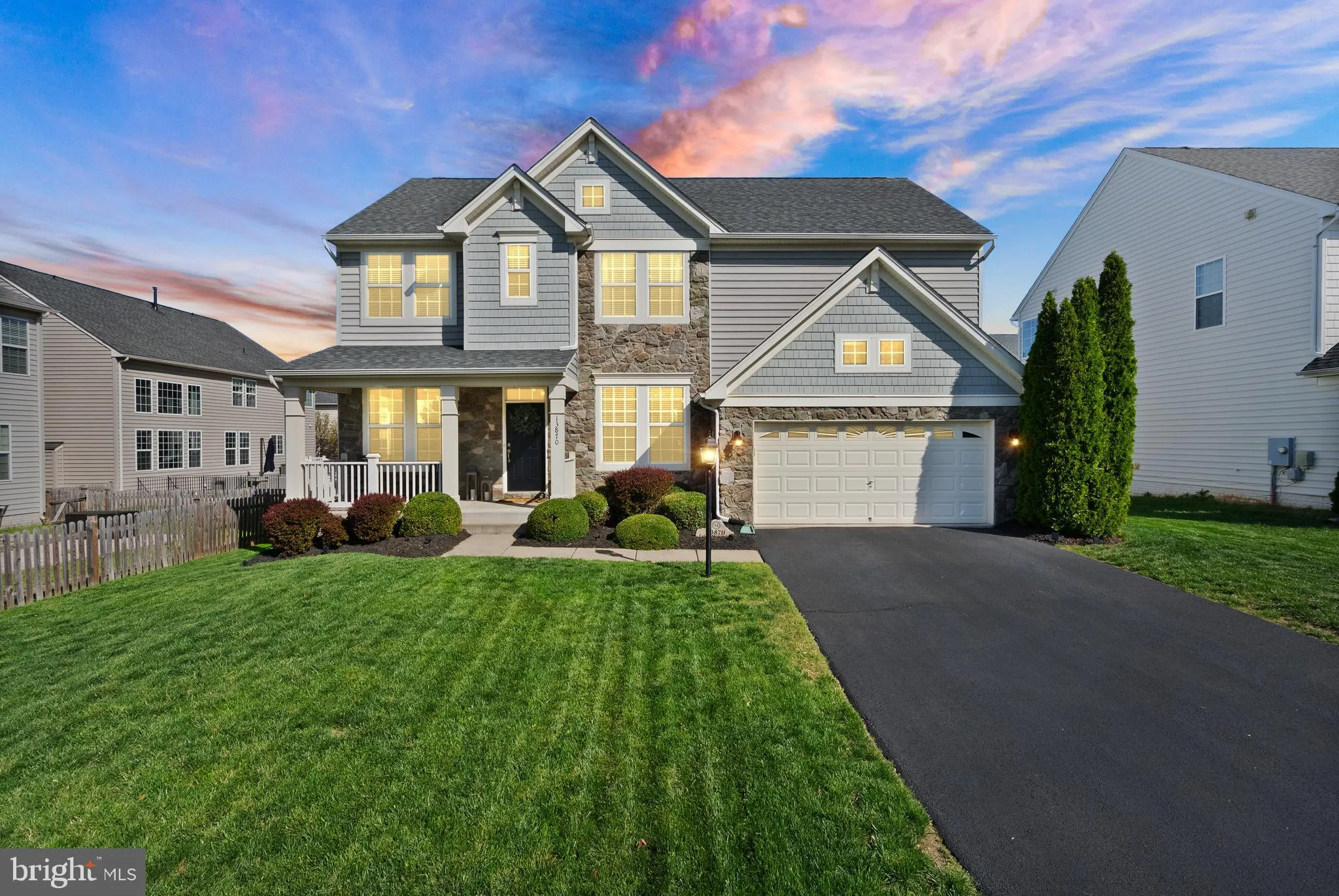 Gainesville, Virginia 20155, United States, 4 Bedrooms Bedrooms, ,5 BathroomsBathrooms,Residential,Pending,109088