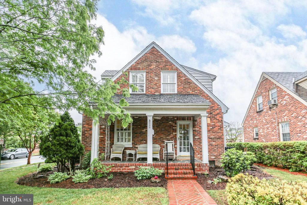 Photo of 800 Sylvania Avenue, FREDERICKSBURG, VA 22401 (MLS # VAFB2010244)