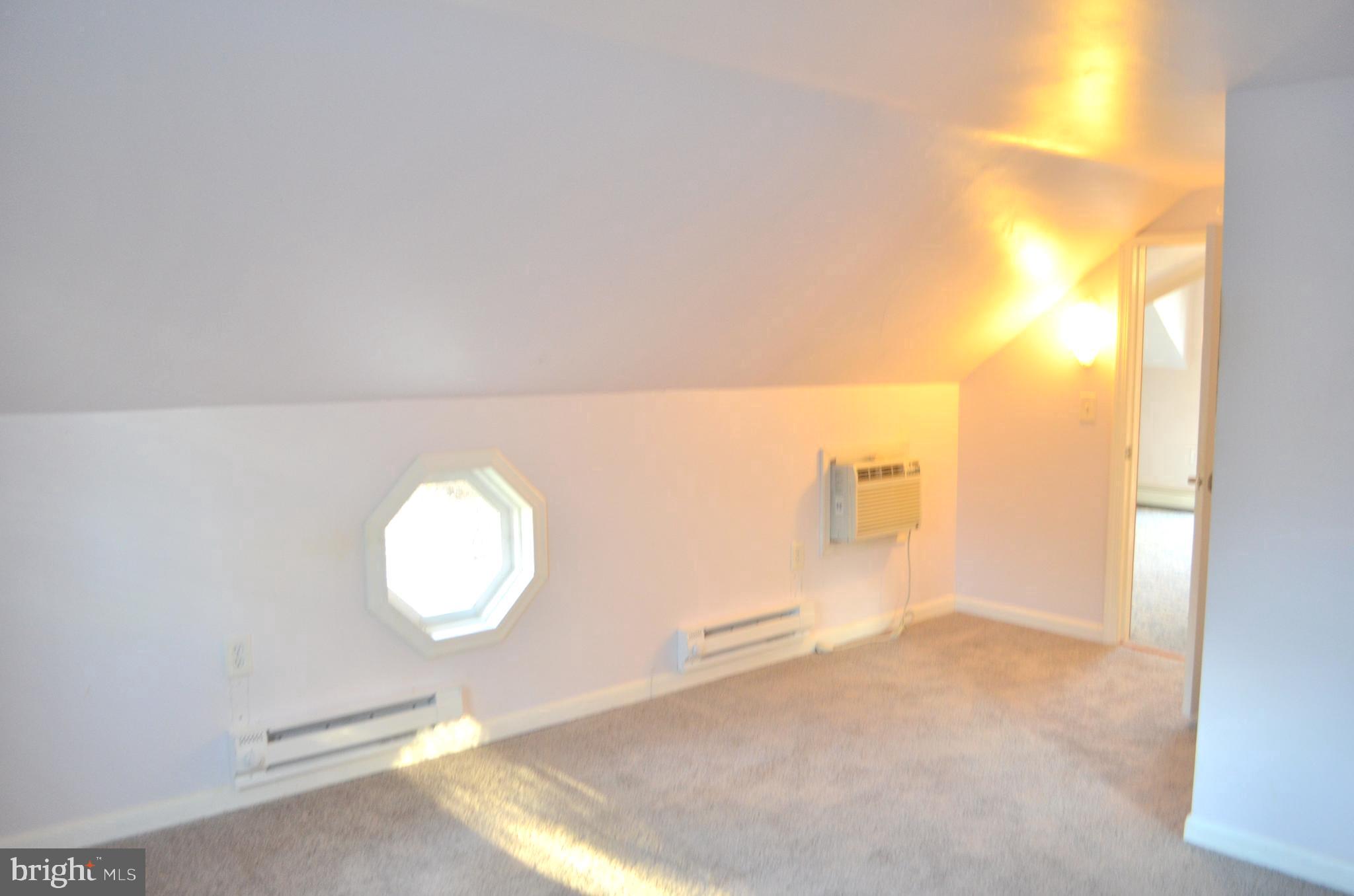 WINDSOR TWP - Residential