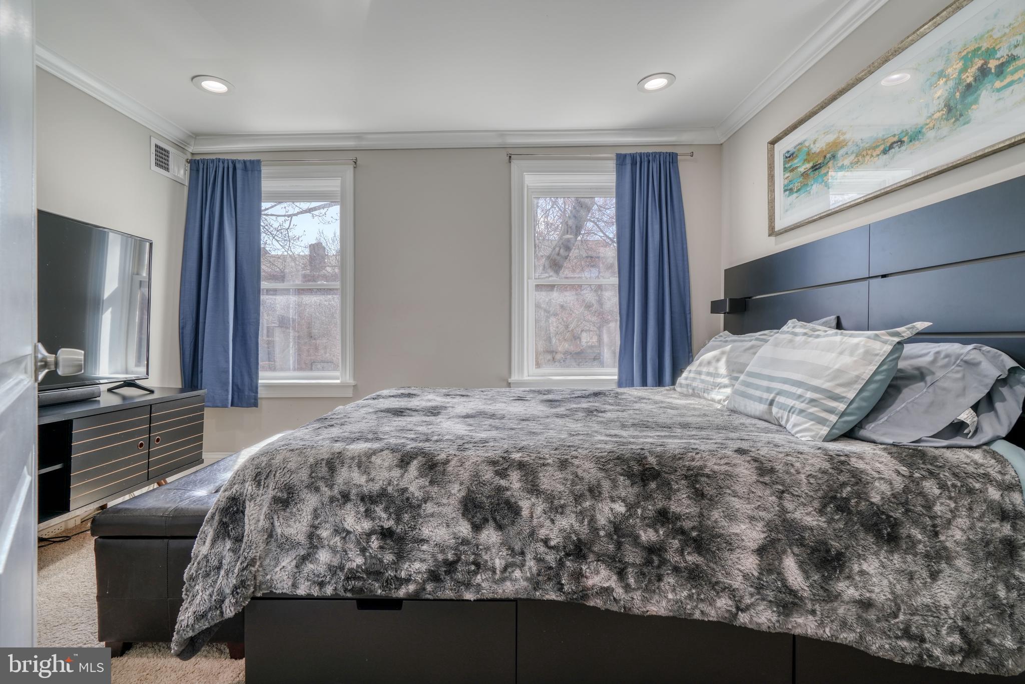 FELLS POINT HISTORIC DISTRICT - Residential