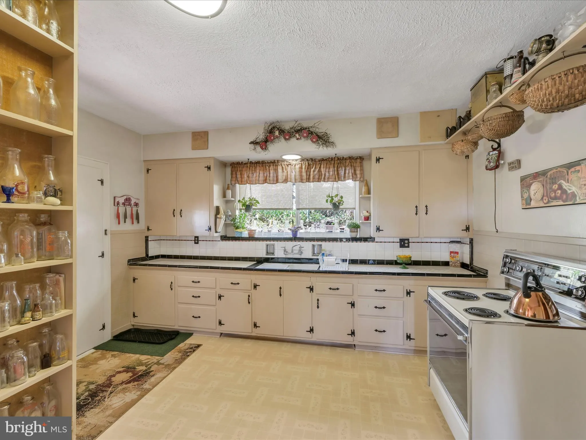 Schuylkill Haven, Pennsylvania 17972, United States, 4 Bedrooms Bedrooms, ,3 BathroomsBathrooms,Residential,Coming Soon,220720