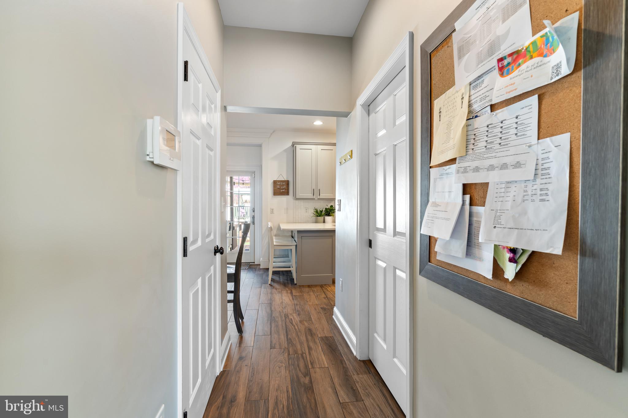 STONE KNOLL - Residential