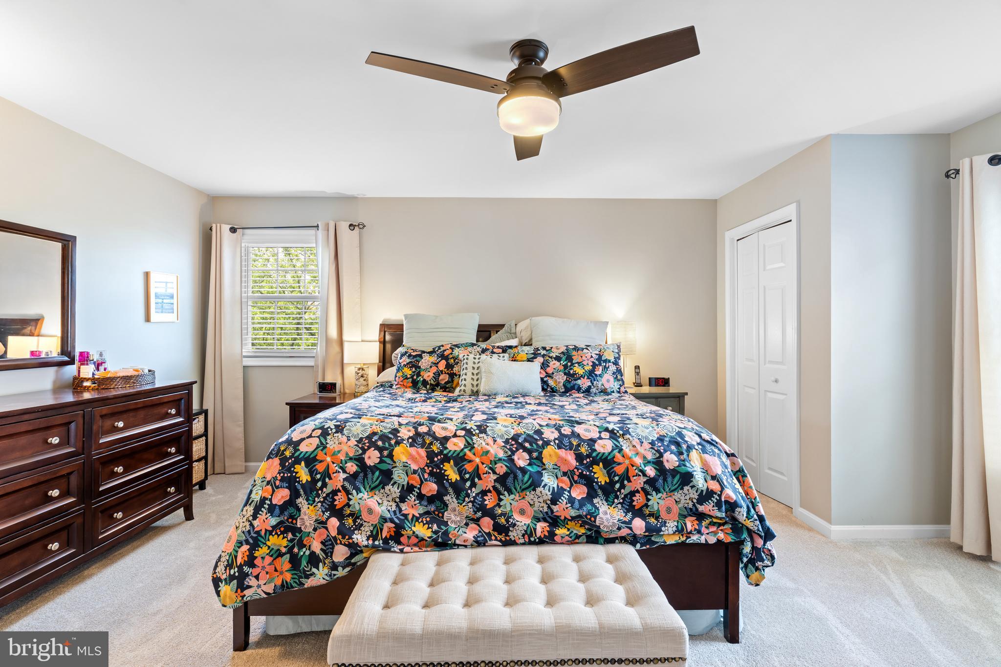 STONE KNOLL - Residential