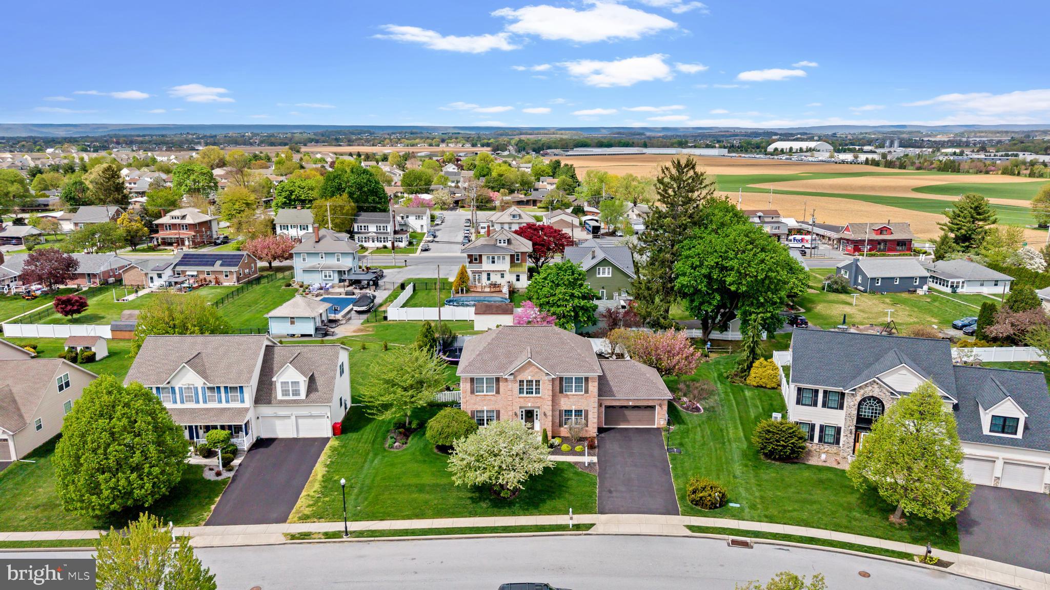 STONE KNOLL - Residential
