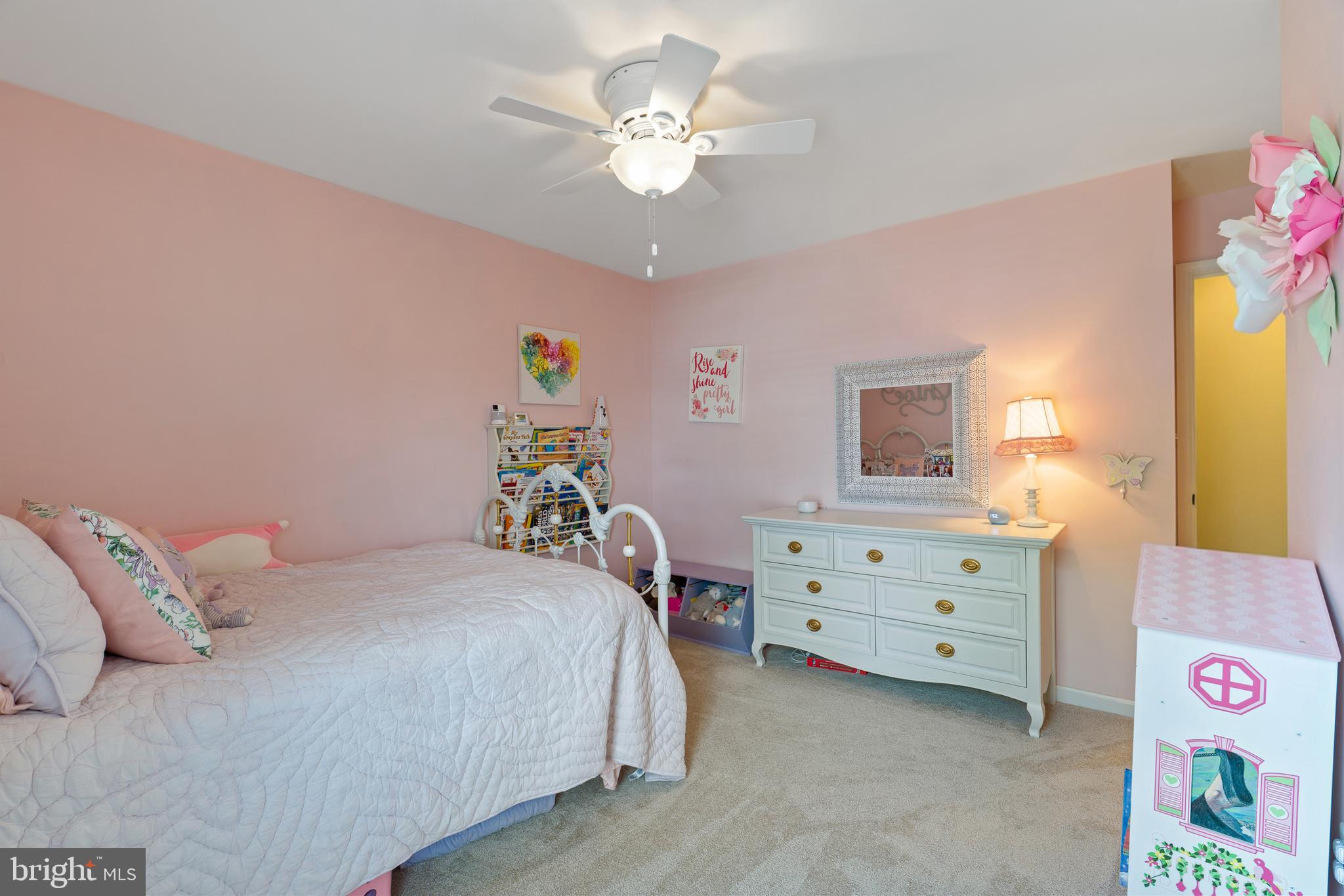 STONE KNOLL - Residential