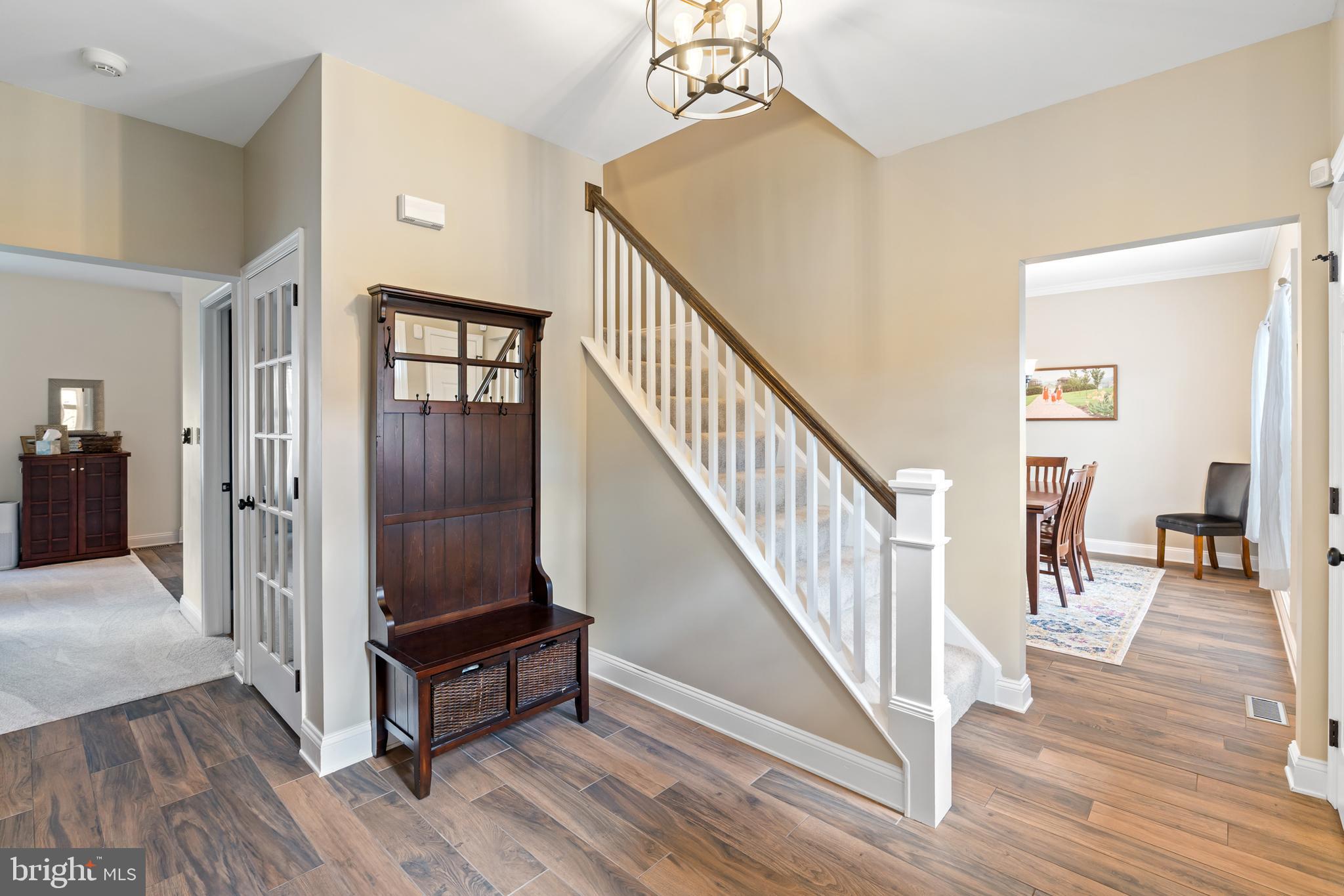 STONE KNOLL - Residential