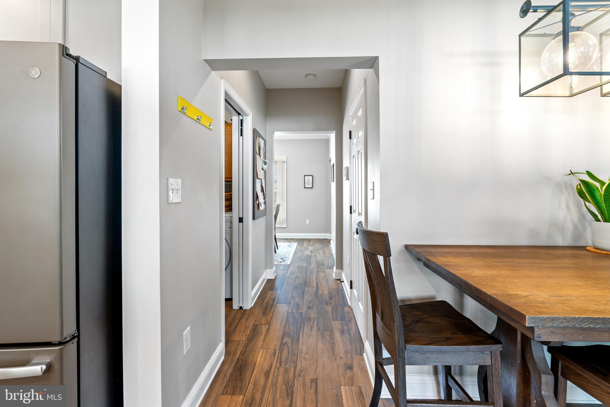 STONE KNOLL - Residential