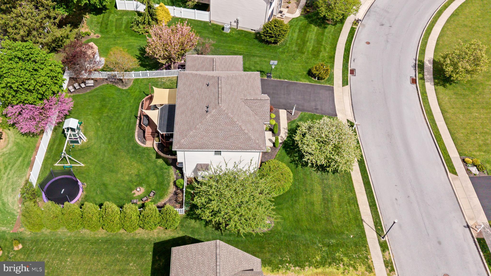 STONE KNOLL - Residential