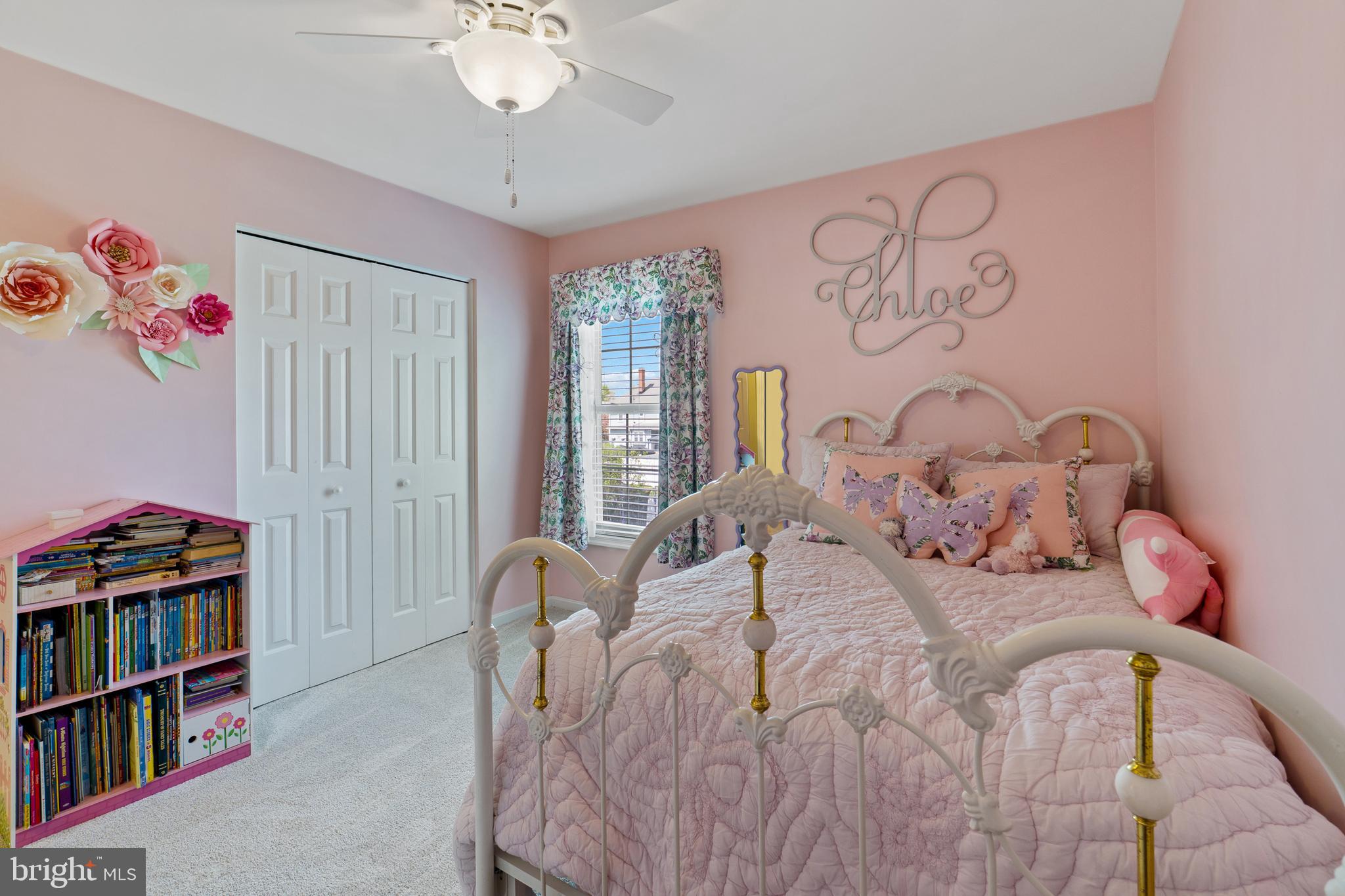 STONE KNOLL - Residential