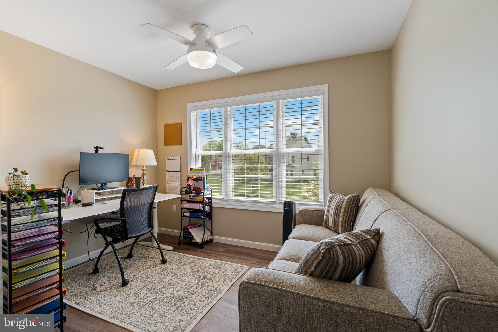 STONE KNOLL - Residential