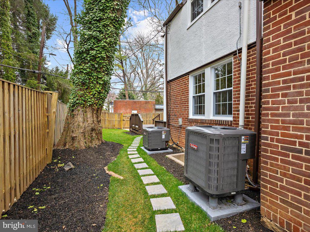 CEDARCROFT HISTORIC DISTRICT - Residential