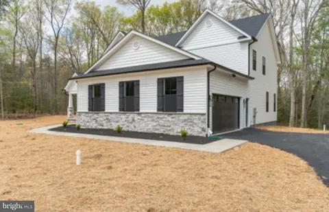 MLS: MDCH2038190