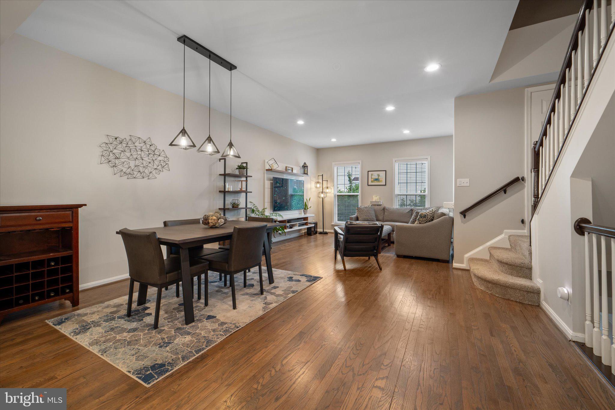 LAUREL HILL LANDBAY - Residential