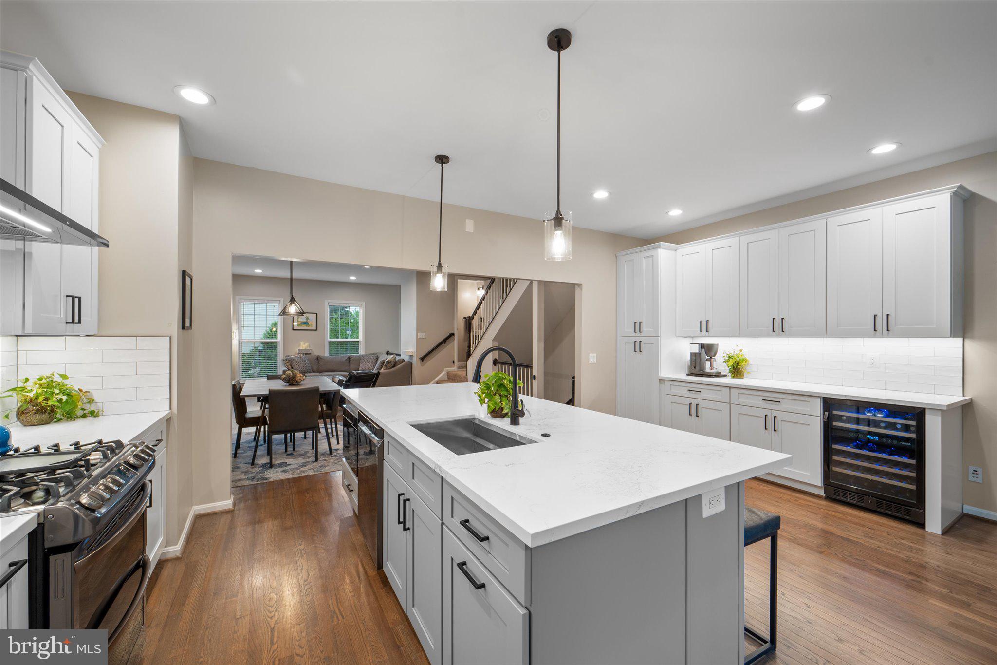 LAUREL HILL LANDBAY - Residential