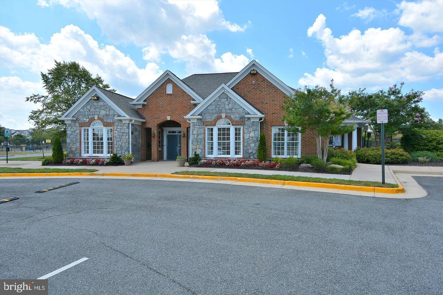 LAUREL HILL LANDBAY - Residential