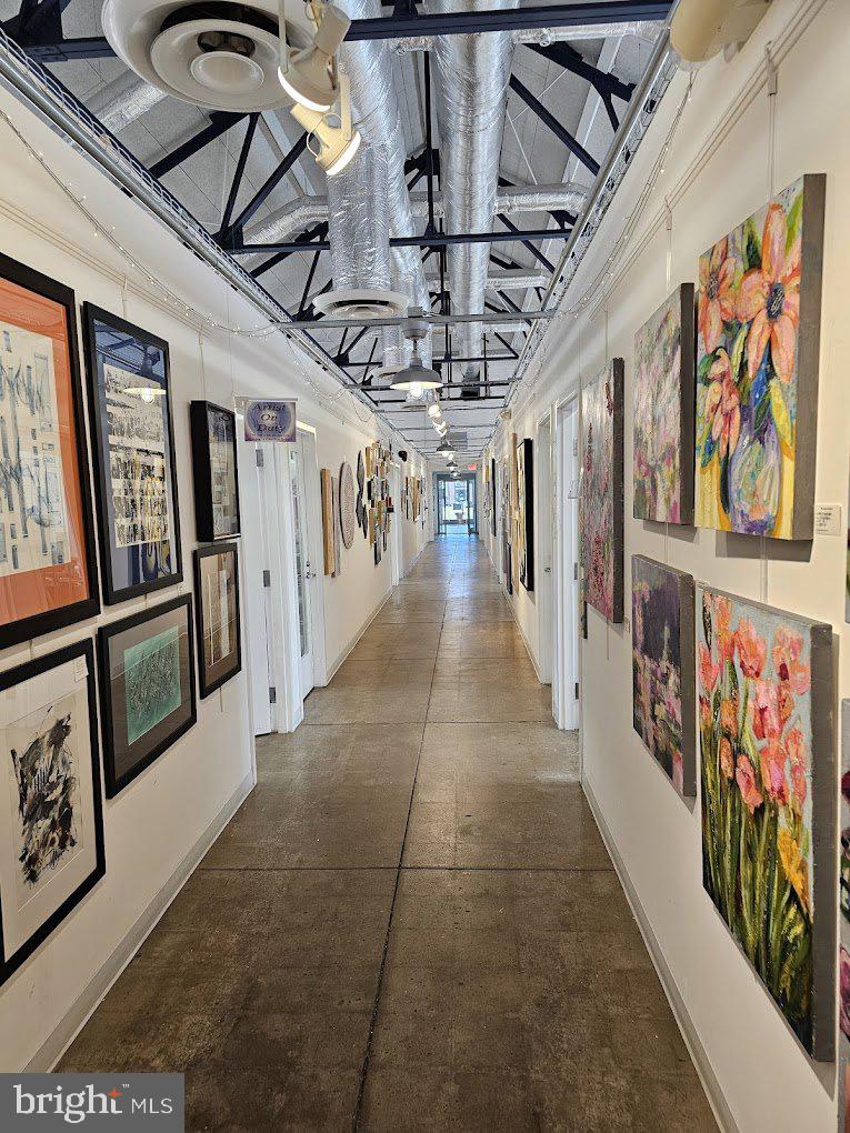 LAUREL HILL LANDBAY - Residential