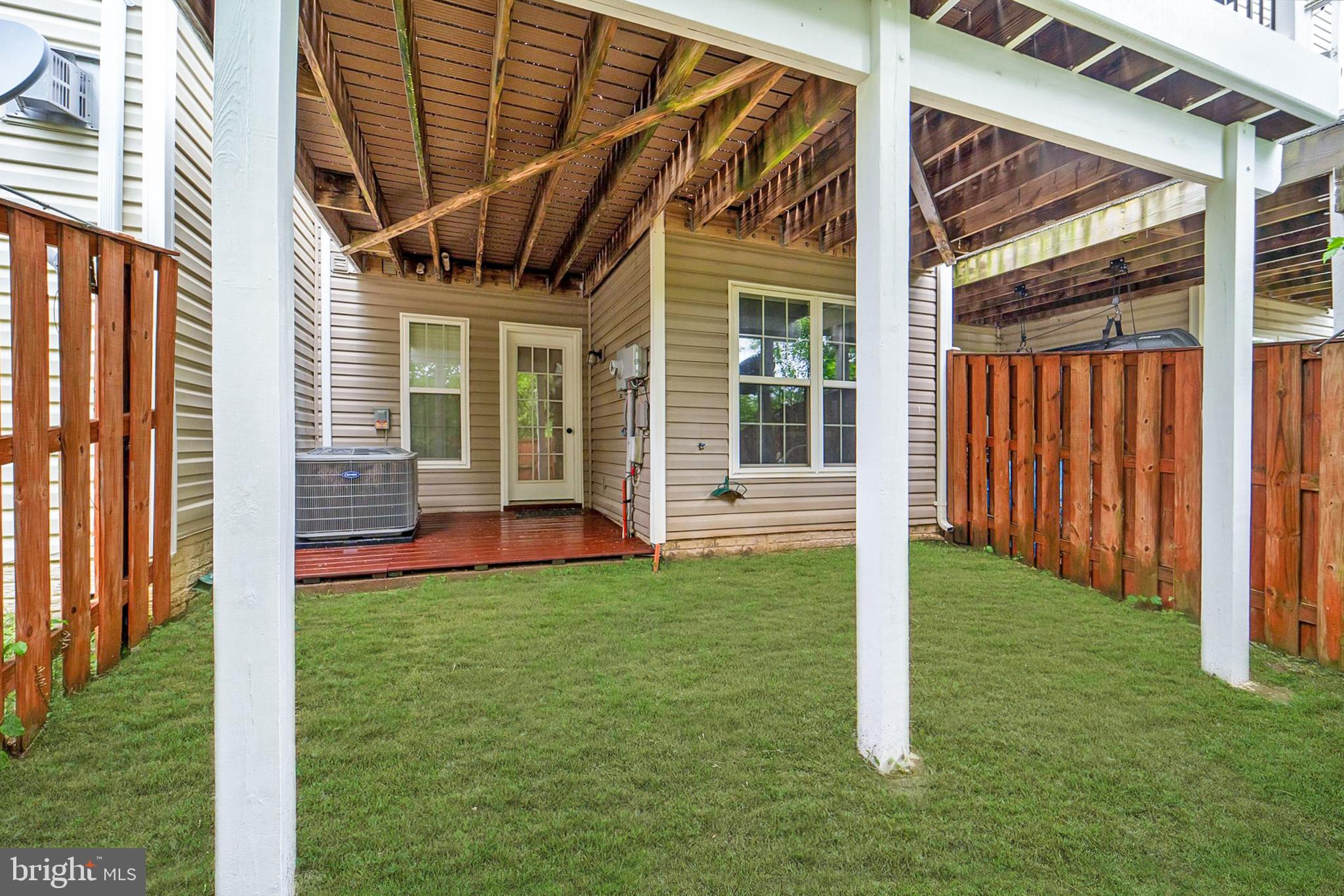 LAUREL HILL LANDBAY - Residential