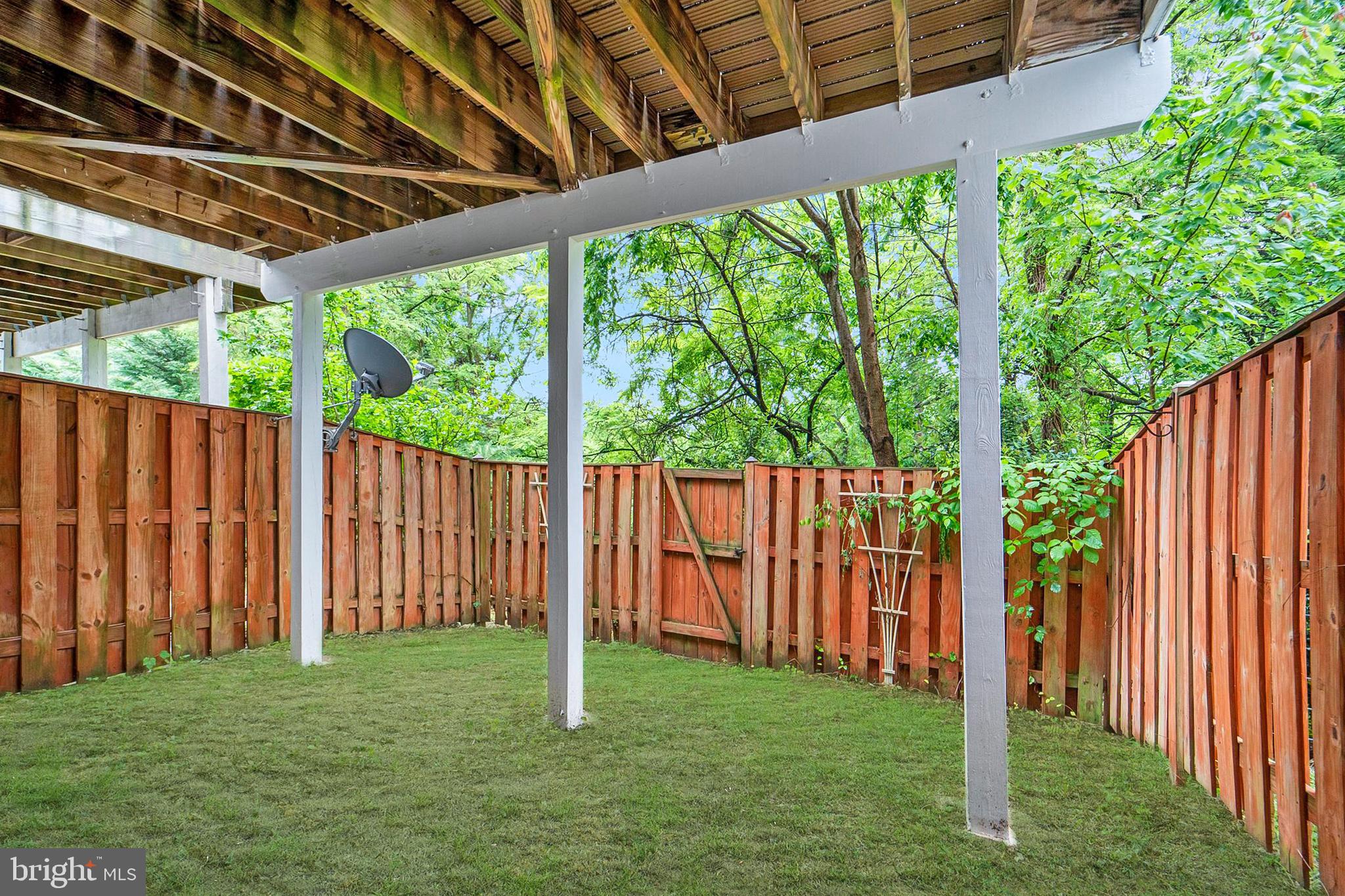 LAUREL HILL LANDBAY - Residential