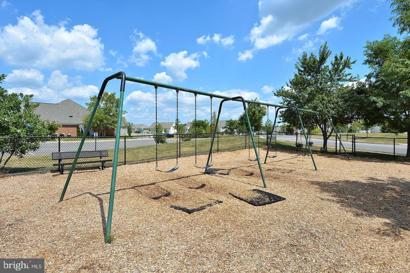 LAUREL HILL LANDBAY - Residential