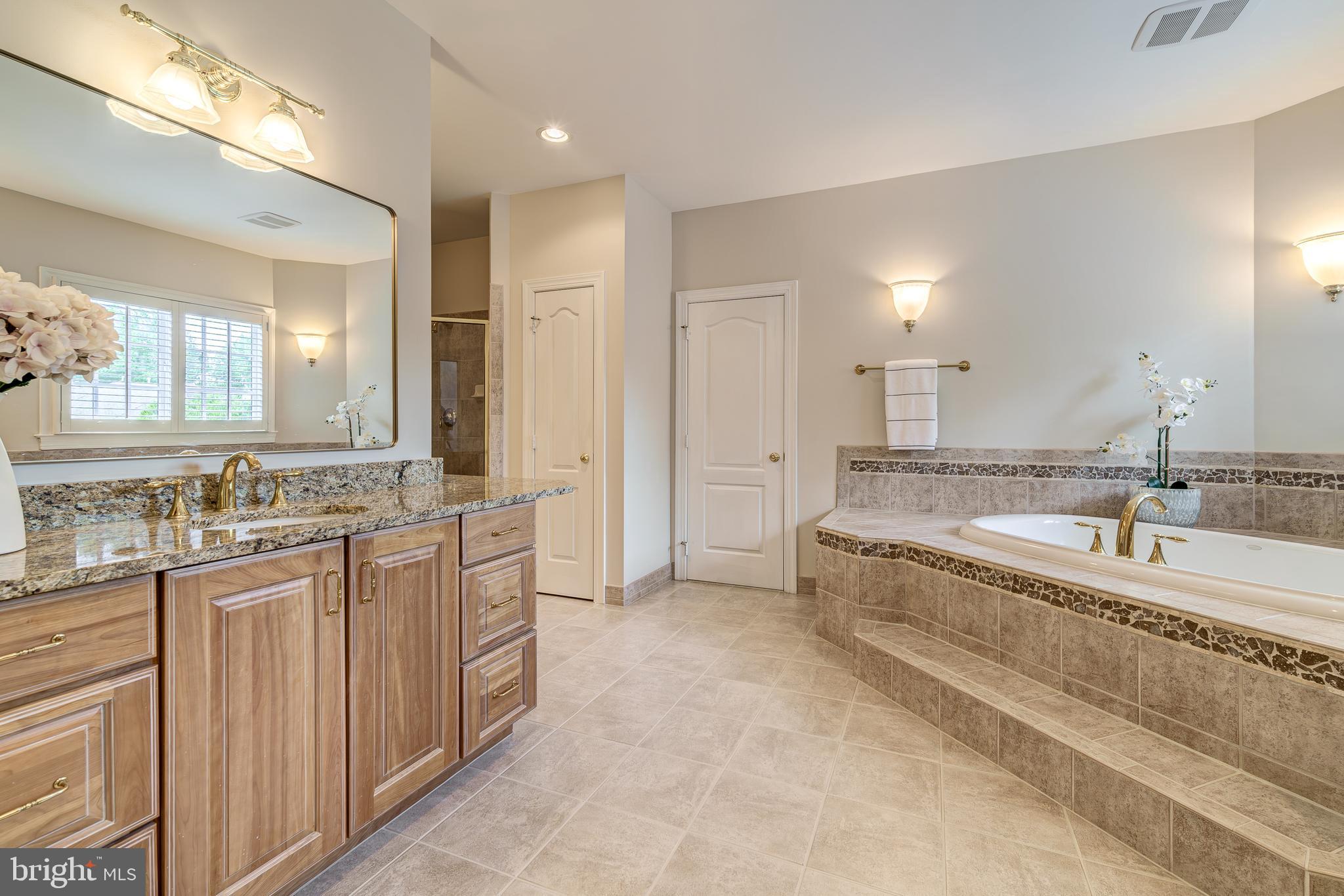 THE RESERVE - Residential