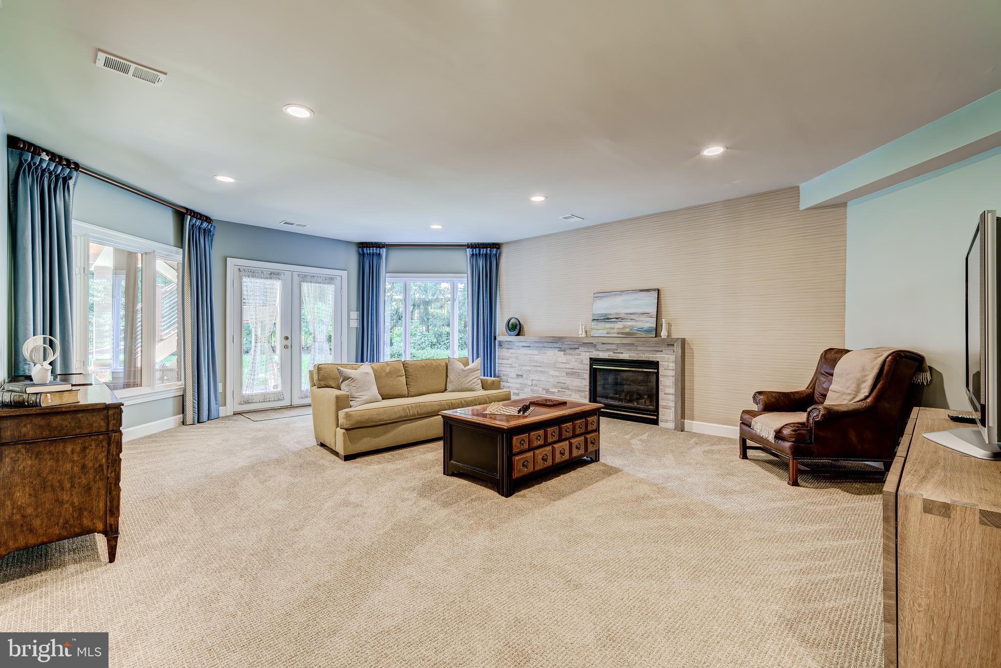 THE RESERVE - Residential