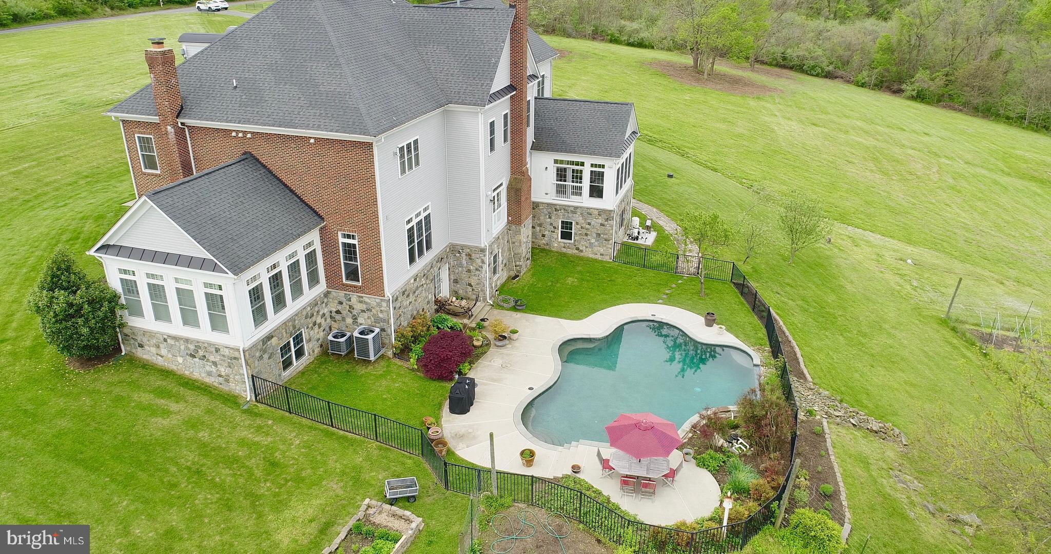 CHUDLEIGH FARM - Residential