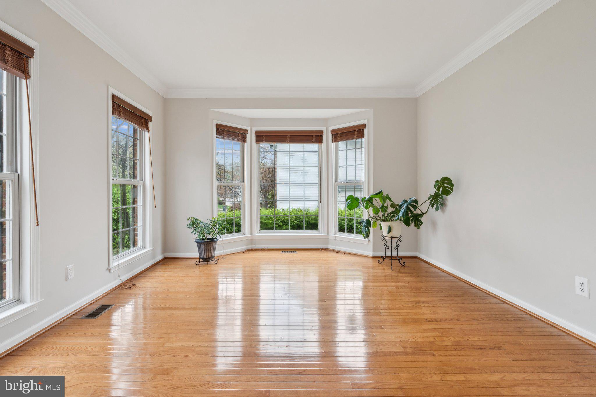 POTOMAC LAKES - Residential