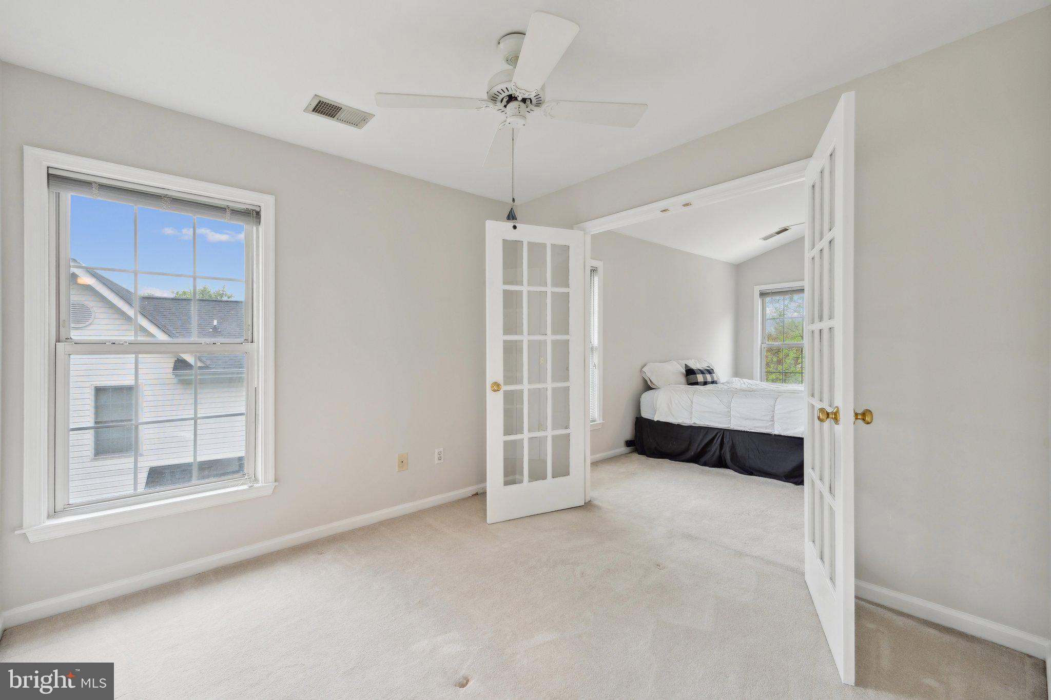 POTOMAC LAKES - Residential