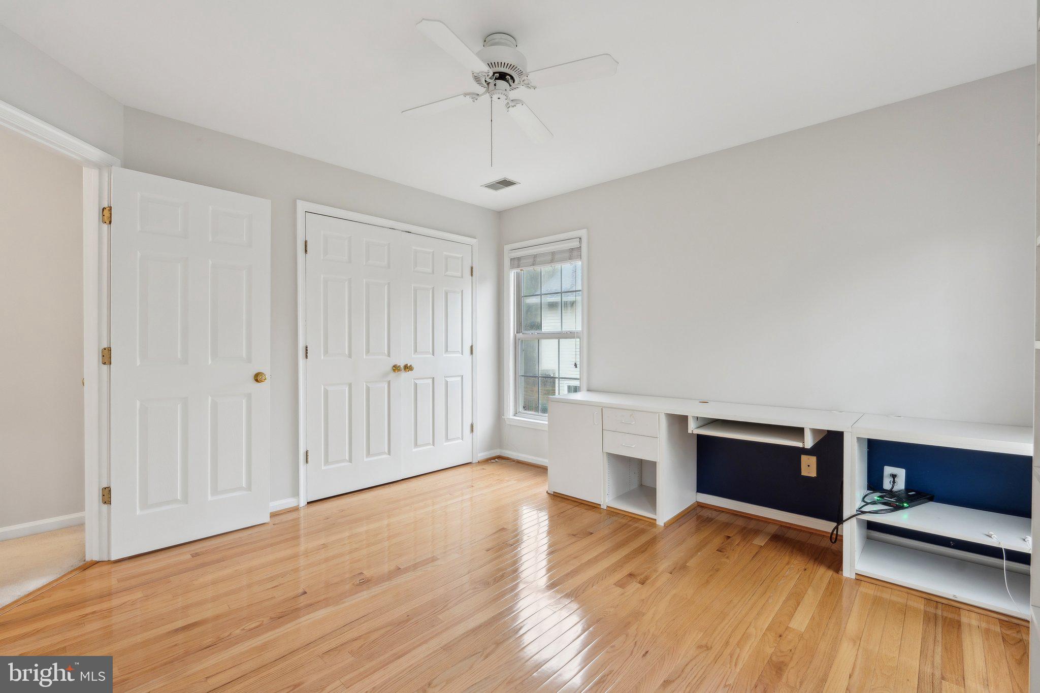 POTOMAC LAKES - Residential