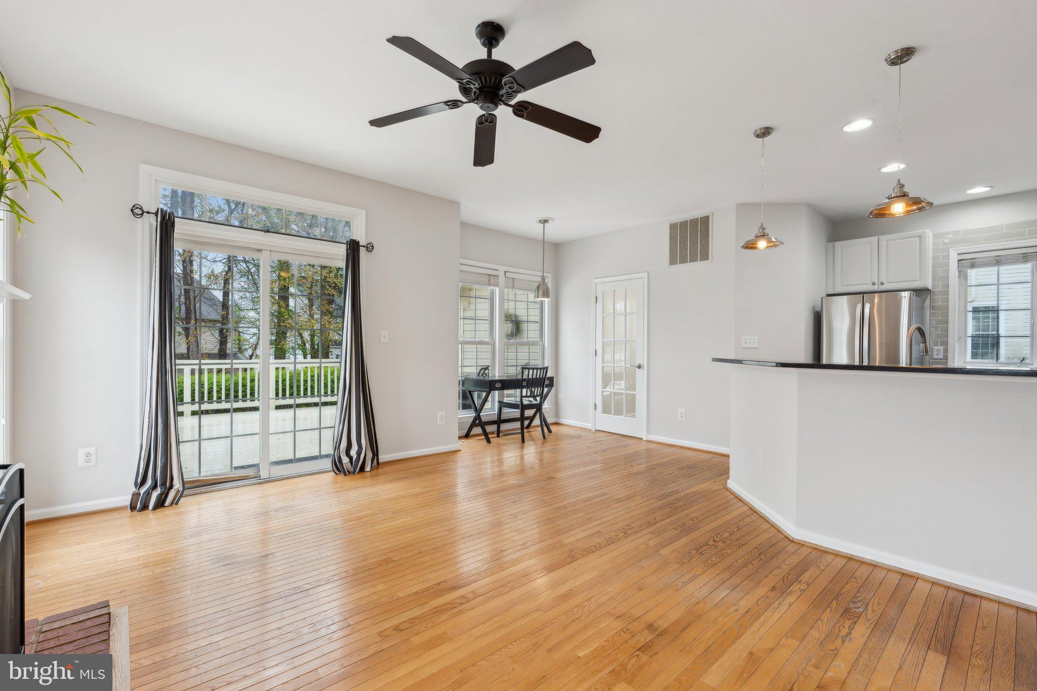 POTOMAC LAKES - Residential